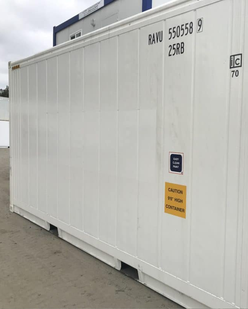 20 foot insulated container (2)